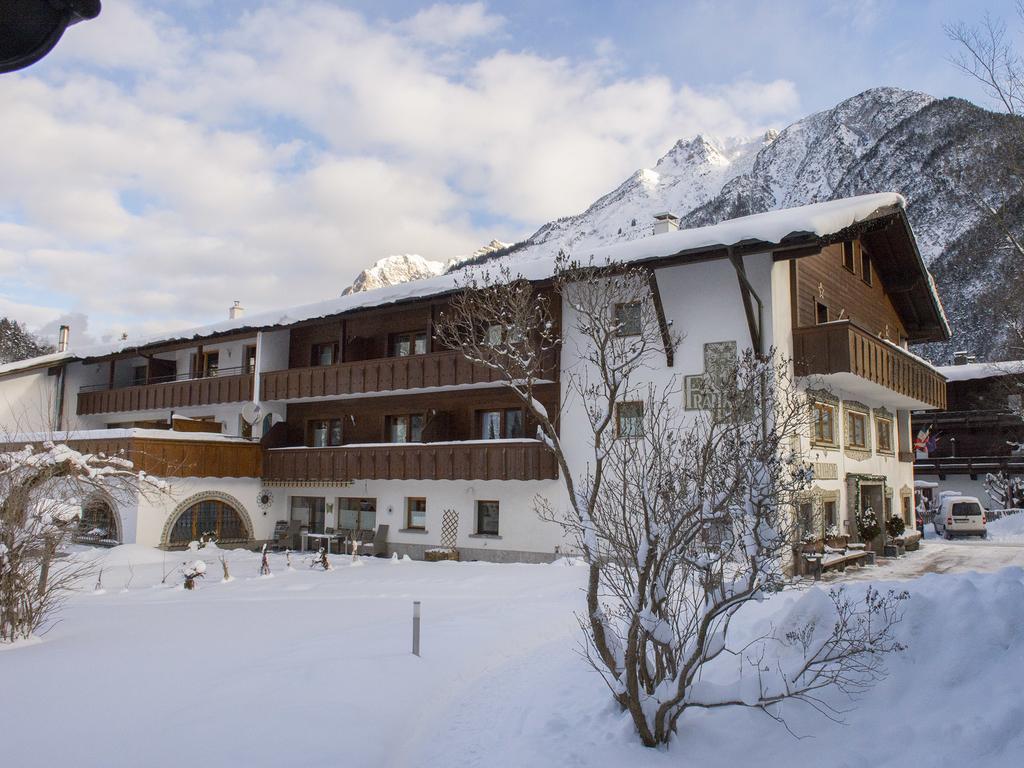 Отель Frankenhof Шарниц Экстерьер фото